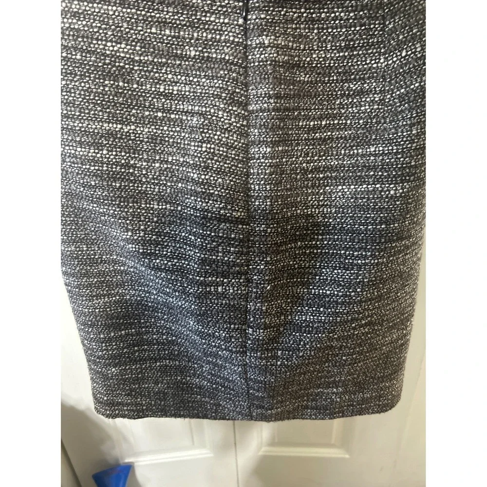Ann Taylor Gray Tweed‎ Pencil Skirt Size 2 Textured Lined Professional Business